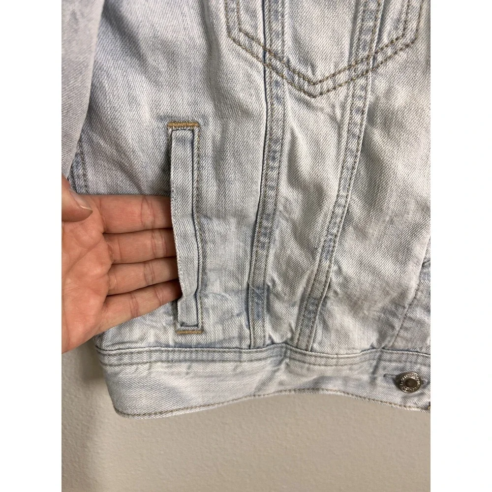 American Eagle Jean Jacket Womens Size Small‎ Light Wash Denim